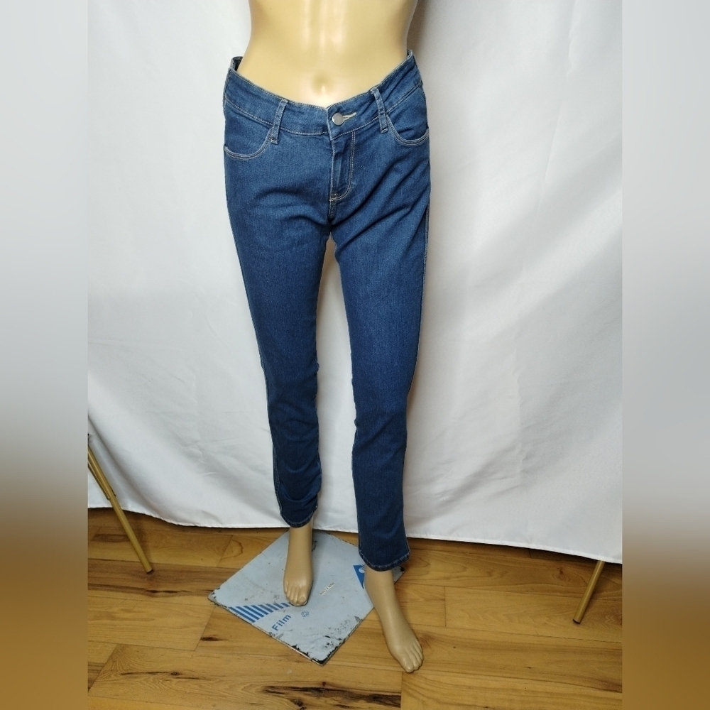 Women's skinny low waist size 31/32 denim jeans